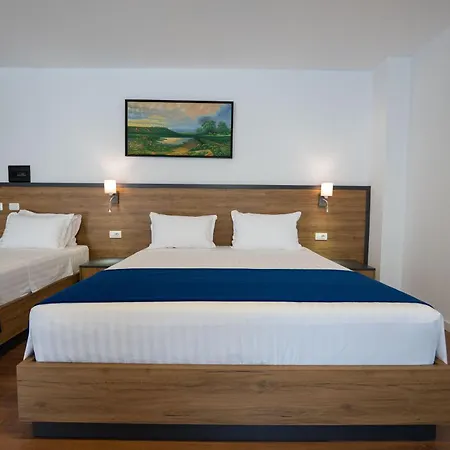 Acros Vlorë