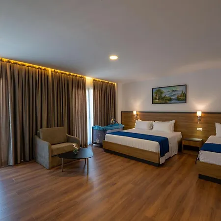 Acros Vlorë