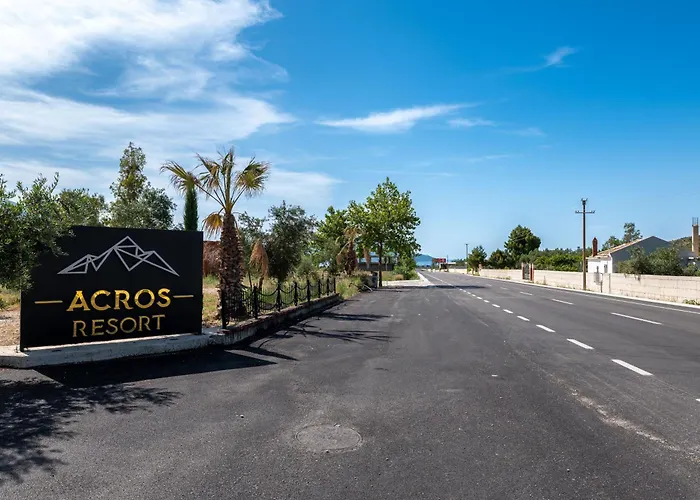 农家乐 Acros Vlorë